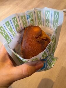 石垣島ファミリーマートのサーターアンダギー